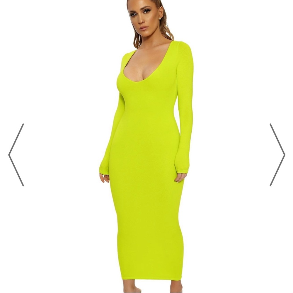 ISO The NW Midi V-Neck